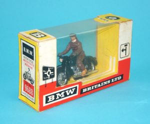 BRITAINS ROAD SERIES #9688 BMW CIVILIAN MOTORCYCLE MIB 1960s ENGLAND