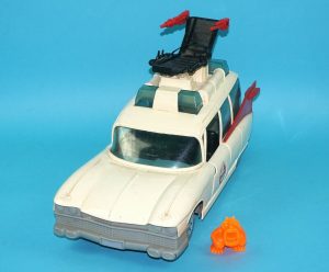 THE REAL GHOSTBUSTERS ECTO-1 CADILLAC 100% COMPLETE 1986 KENNER