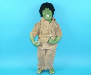 MARVEL COMICS THE HULK DOLL 20″ PORCELAIN LIMBS 1970s HOLLAND LOU FERRIGNO