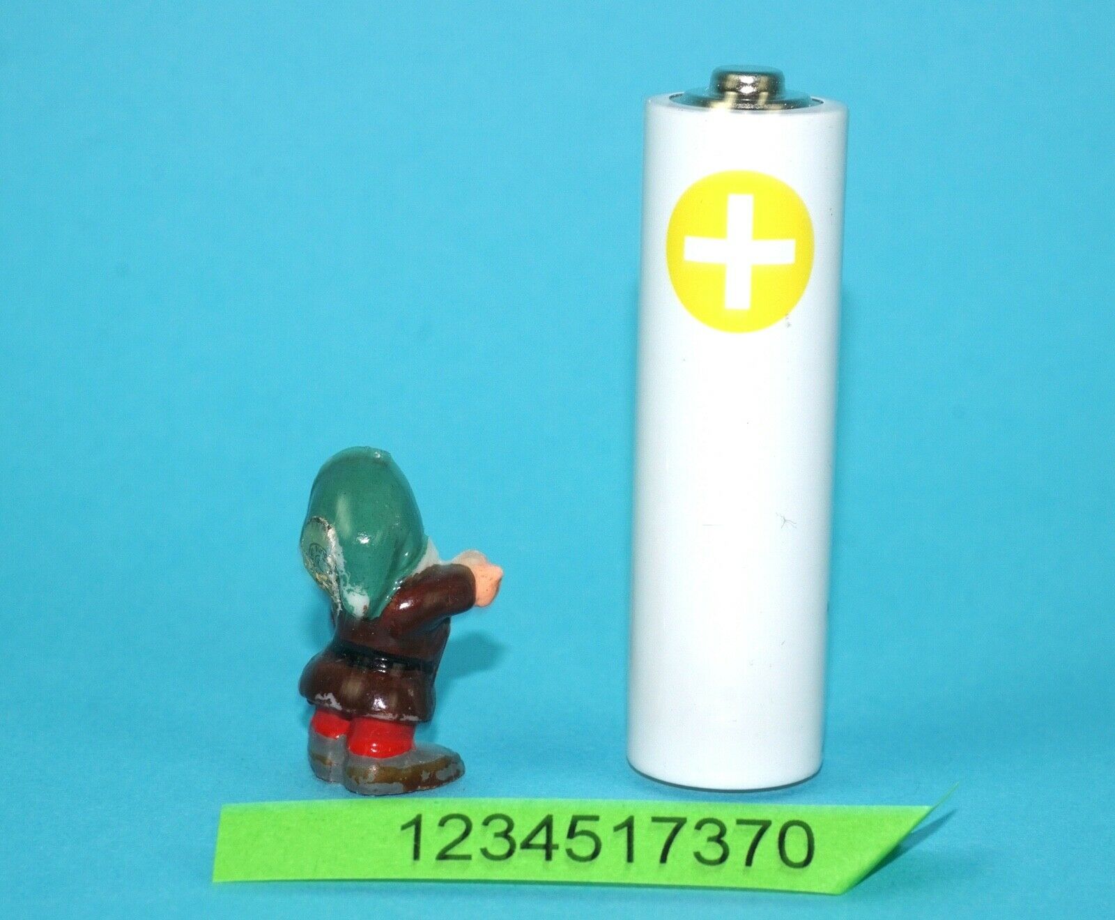 DISNEYKINS SNOW WHITE DWARF SLEEPY MINI FIGURE 1960s MARX DISNEY - Image 2