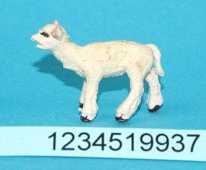 BRITAINS FARM #2216 ASSORTED LAMBS #2211 H2211 H1575 LAMB STANDING 1950s HERALD