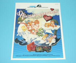 CARE BEARS DUTCH MAGAZINE A3 PROMO POSTER ‘TROETELBEERTJES’ 1980s HOLLAND
