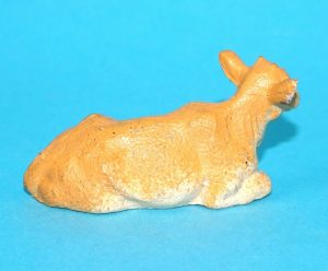 BRITAINS FARM #2159 JERSEY CALF LYING 1960s ENGLAND