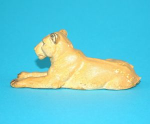 BRITAINS ZOO #1342 LIONESS 1970s ENGLAND