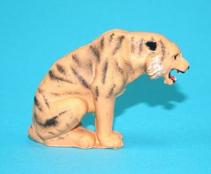 BRITAINS ZOO #1346 TIGER SITTING 1970s ENGLAND