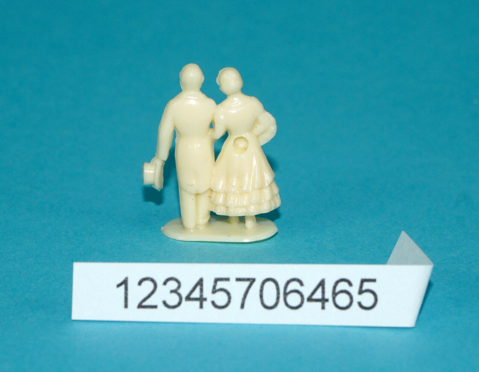 SIKU V-SERIES 1 MARRIED COUPLE PLASTIK MARGARINE 1950s GERMANY - Image 3