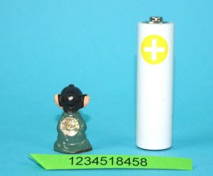 DISNEYKINS SNOW WHITE DWARF DOPEY MINI FIGURE 1960s MARX DISNEY